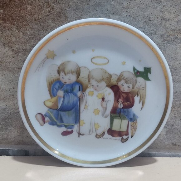 Schmid Berta Trio Angels Hummel Museum Miniature Plate Collection 1977 - Picture 4 of 9
